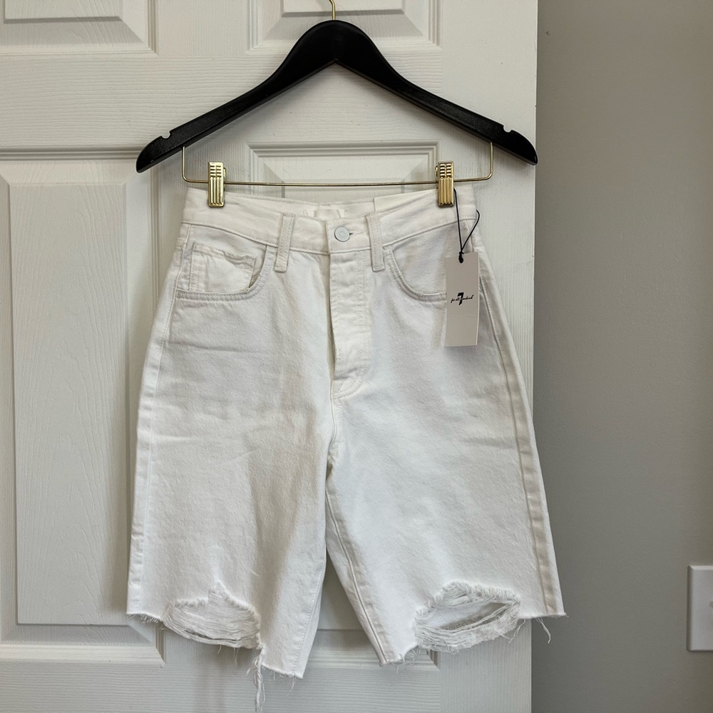 NWT 7 For All Mankind Women's Easy James Bermuda Shorts in White US 23